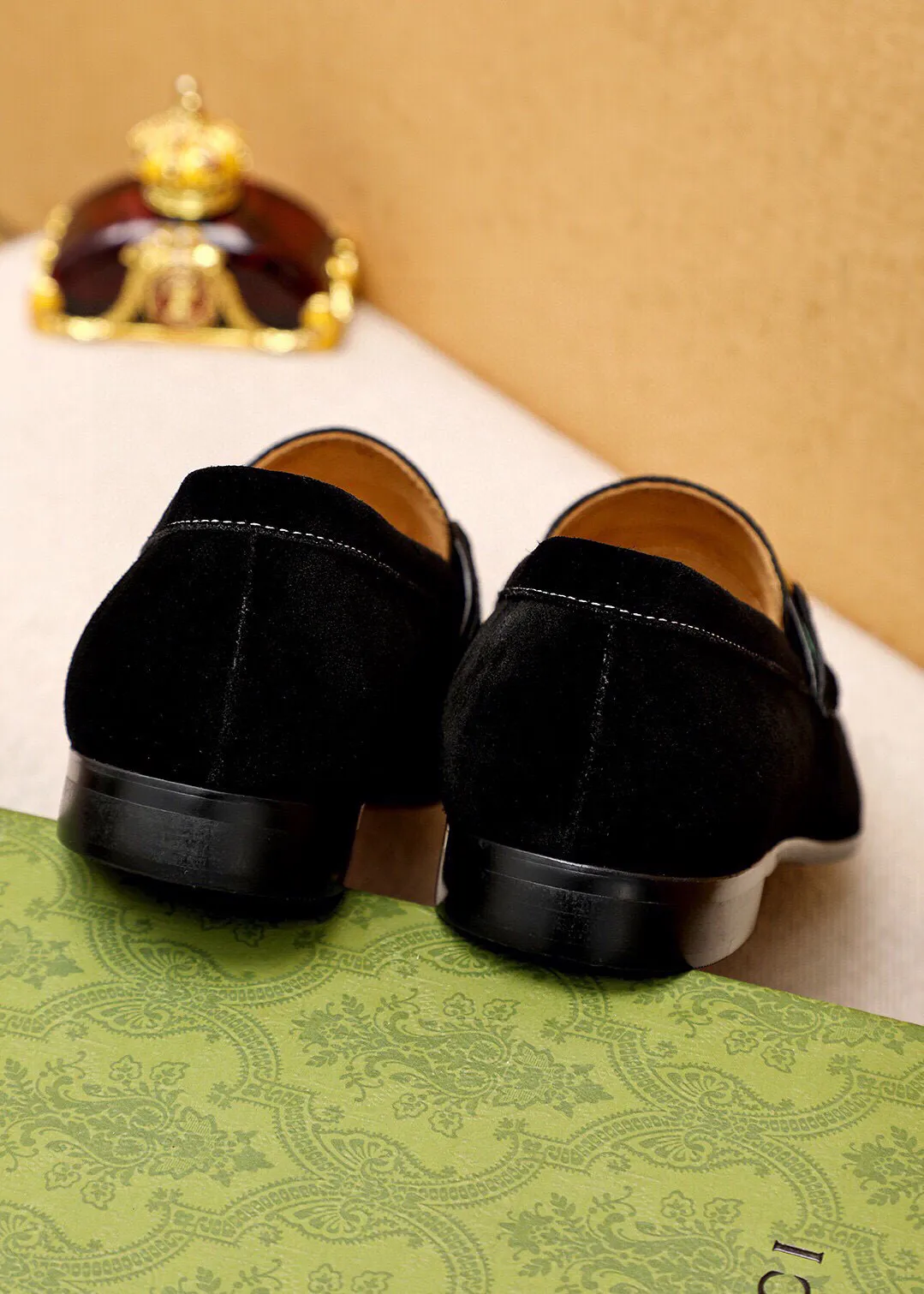 Men's shoes 💰420 💐 Product trademark: GUCCI "Gucci" casual leather shoes Regular size: 38-44 (45.46.47🉑️customized) Product materials: Selected imported first-layer frosted calfskin upper + classic hardware buckle, imported cowhide leather lining. Strong three-dimensional visual effect, original combination outsole Color: 3⃣️colors available
